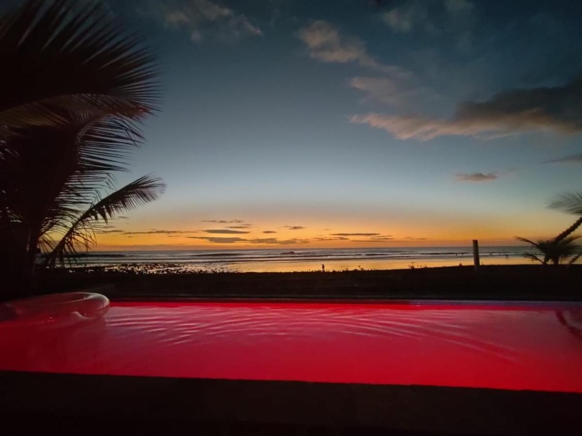 Alive Beach House Transito Exteriér fotografie